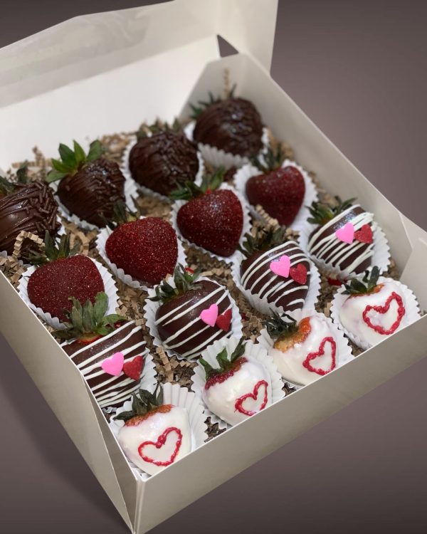 21 Special Dipped Strawberries